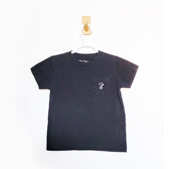 Kaws X Peanuts UT Uniqlo Black T-Shirt - Size 5-6 - Picture 1 of 9